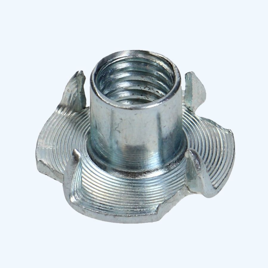 200 stuks inslagmoeren M5 verzinkt 200 stuks inslagmoeren M5 verzinkt