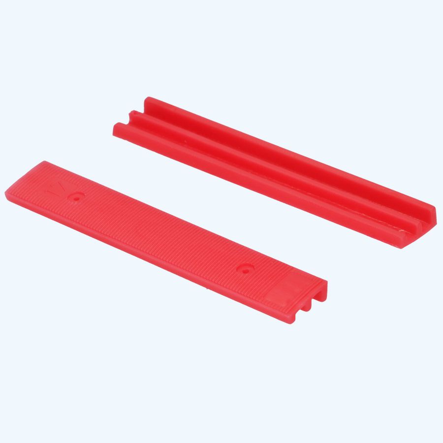 100 stuks schuine kunststof glasblokjes ROOD 100x17x7/4 mm 100 stuks schuine kunststof glasblokjes ROOD 100x17x7/4 mm